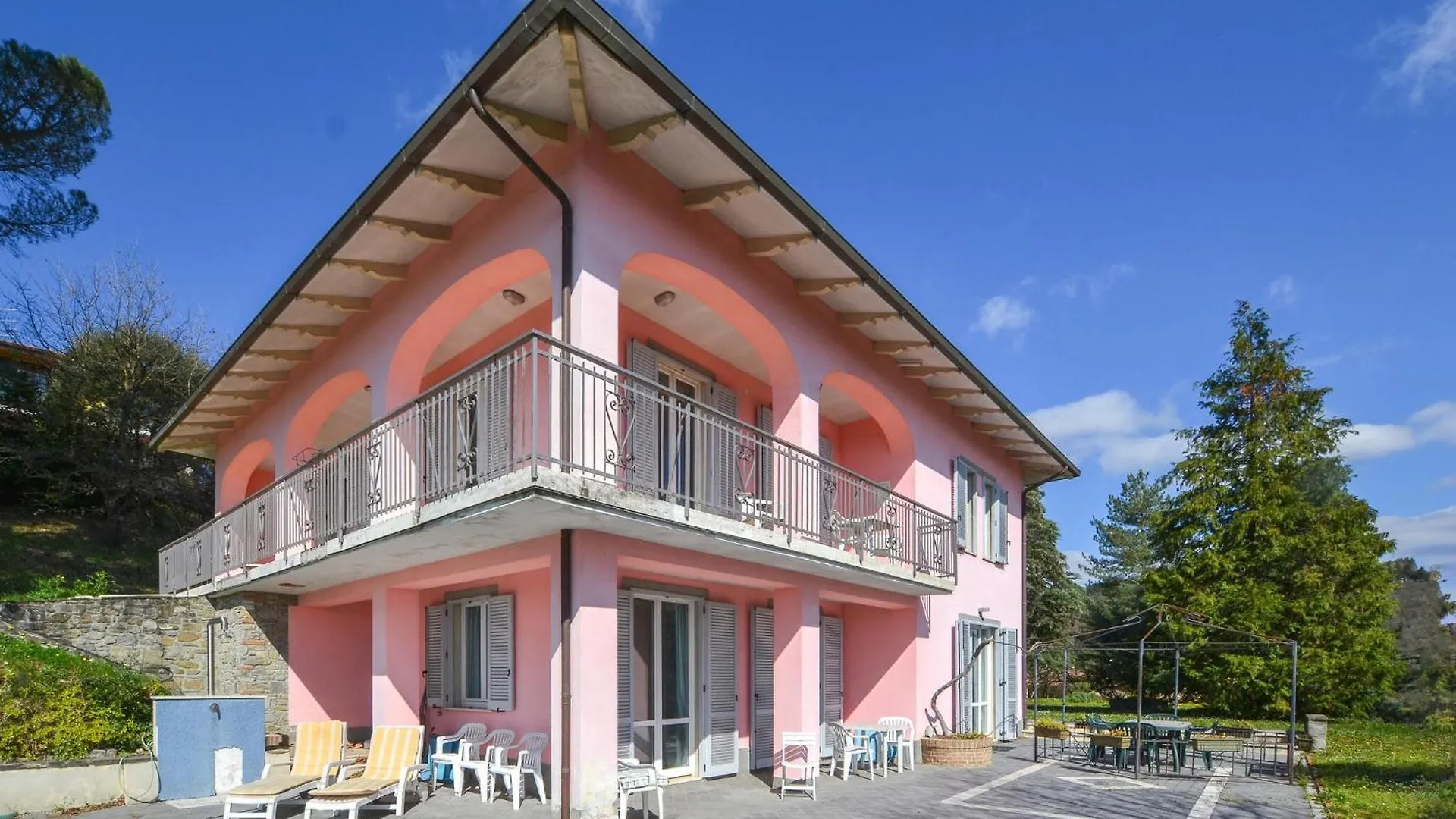 Awesome Home In Capolona 0*,  Italy